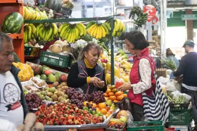 Inflación en Colombia supera expectativas en marzo, alimentos lideran alza de precios