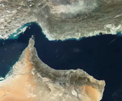 Irán reabre el Estrecho de Ormuz durante tregua con Líbano, impulsando esperanzas de paz