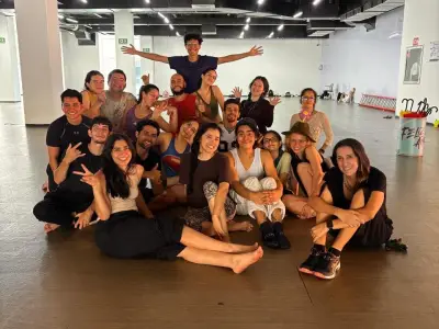 Neomundo estrena en Bucaramanga obra inmersiva 360° sobre la infancia y el deseo de crecer