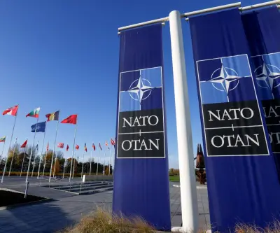 OTAN critica políticas nucleares de Rusia y China, pide cooperación con EE.UU.