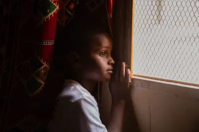 Ozman, el niño saharaui que vive entre el calor y su pasión por Mbappé