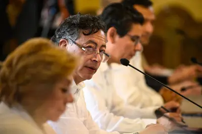 Petro niega caos de seguridad y compara homicidios con gobiernos pasados