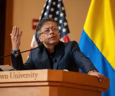 Petro respalda carta de ministros contra Banco de la República y cuestiona su independencia