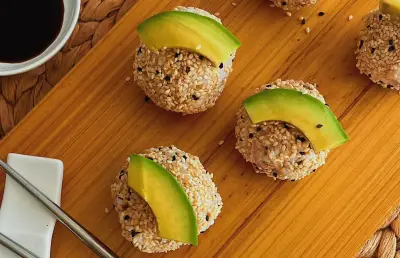 Receta de Sushi Balls con Atún: Un Bocado Asiático Fácil y Rápido