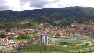 Roban equipos tecnológicos de escuela rural en Guarne, Antioquia