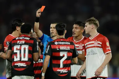 Terna arbitral colombiana confirmada para el Mundial 2026 con Andrés Rojas como figura central