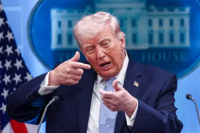 Trump amenaza con aranceles del 50% a países que provean armas a Irán