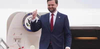 Vicepresidente de EE.UU. J.D. Vance llega a Islamabad para negociaciones cruciales con Irán