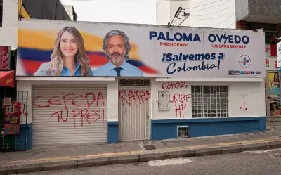 Vándalos atacan sede del Centro Democrático en Bucaramanga durante visita de Valencia y Oviedo