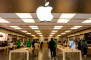 Apple cierra su emblemática tienda sindicalizada en Maryland por deterioro del centro comercial