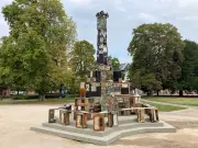 Arte sonoro: esculturas interactivas con altavoces reciclados