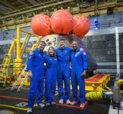 Astronautas de Artemis II celebran exitoso amerizaje de la nave Orión Integrity