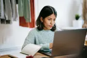Bogotá y Soacha ofrecen 100 becas de doctorado para docentes y funcionarios públicos