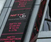 Bolsas reducen pérdidas tras protocolo Irán-Omán para controlar el estrecho de Ormuz