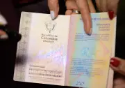 Cancillería revela vacíos en cadena de custodia de nuevos pasaportes