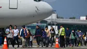 Chile intensifica deportaciones de migrantes: primer vuelo incluyó colombianos
