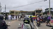 Cierre total en la vía La Calera-Bogotá por protestas contra el alza del predial