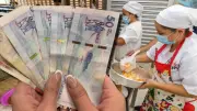 Contraloría alerta sobre irregularidades laborales en el PAE y posibles sobrecostos