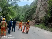 Derrumbe en vía a San Gil bloquea movilidad entre Piedecuesta y San Gil