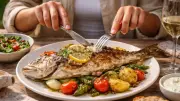 Dieta pescetariana: beneficios y riesgos de consumir pescado a diario según expertos
