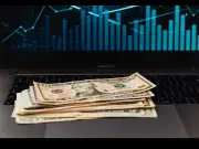 Dólar sube tras salida de Ministro de Hacienda de junta del Banco de la República