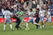 Esteban Andrada recibe sanción histórica de 13 partidos por agresión en España
