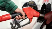 Gasolina subirá 400 pesos por galón desde el 1 de mayo en Colombia