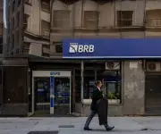 Gobierno de Brasil impone condiciones para posible rescate del Banco de Brasilia