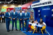 Gol Caracol conquista la FILBo 2026 con fútbol y periodismo para niños