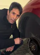 Hijo de periodista de Noticias Caracol sufre robo de llantas en Bogotá