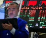 Inversionistas apuestan por bonos riesgosos ante posible tregua entre EE.UU. e Irán