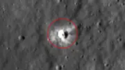 La Luna revela su pasado violento: nuevo cráter de 22 metros descubierto por la NASA