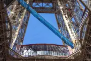 La Torre Eiffel presenta 'Vértigo en la Torre': una pasarela a 60 metros de altura