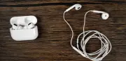 Los audífonos con cable resurgen por críticas a la tecnología inalámbrica