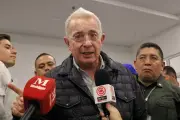 Álvaro Uribe alerta sobre impacto de aranceles con Ecuador: miles de empleos en riesgo