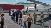 Medellín recibe 56 colombianos deportados desde Panamá con antecedentes penales