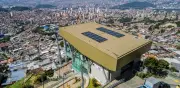 Metro de Medellín ahorró $81 millones con paneles solares en 2025, generando energía para 54 hogares