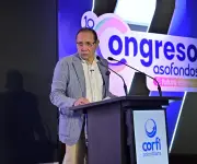 Ministro de Trabajo defiende reforma y pide a Corte destrabar pensional