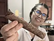 Mujeres mantienen vivo el arte de enrollar tabaco en Barichara