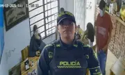 Patrullera en Cartagena neutraliza a atracador en restaurante mientras almorzaba de civil