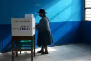 Perú celebra elecciones presidenciales con 35 candidatos y alta fragmentación política