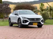 Peugeot 408 en Colombia: Un crossover fastback que desafía las categorías tradicionales