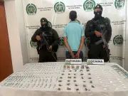Policía captura a hombre con más de 200 dosis de droga lista para distribución en Bucaramanga
