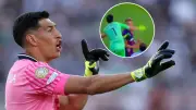 Portero argentino Esteban Andrada golpea a rival con puñetazo en la cara