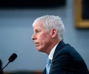 Precios de gasolina en EE.UU. alcanzan su pico tras conflicto con Irán, según secretario de Energía