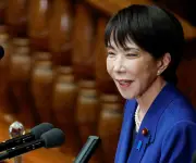 Primera ministra japonesa prepara llamada con presidente iraní ante amenazas de Trump