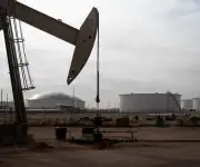 Producción petrolera de EE.UU. caerá hasta 2035 por precios bajos del crudo, según informe oficial