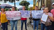 Protestan en colegio de Bucaramanga por falta de docentes de matemáticas y ciencias