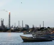 Refinería Cardón de Venezuela reinicia operaciones tras apagón que afectó su planta de craqueo