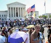 Tribunal Supremo de EE.UU. cuestiona restricciones de Trump a ciudadanía por nacimiento